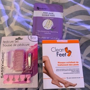 Two different foot mask & a pedicure set